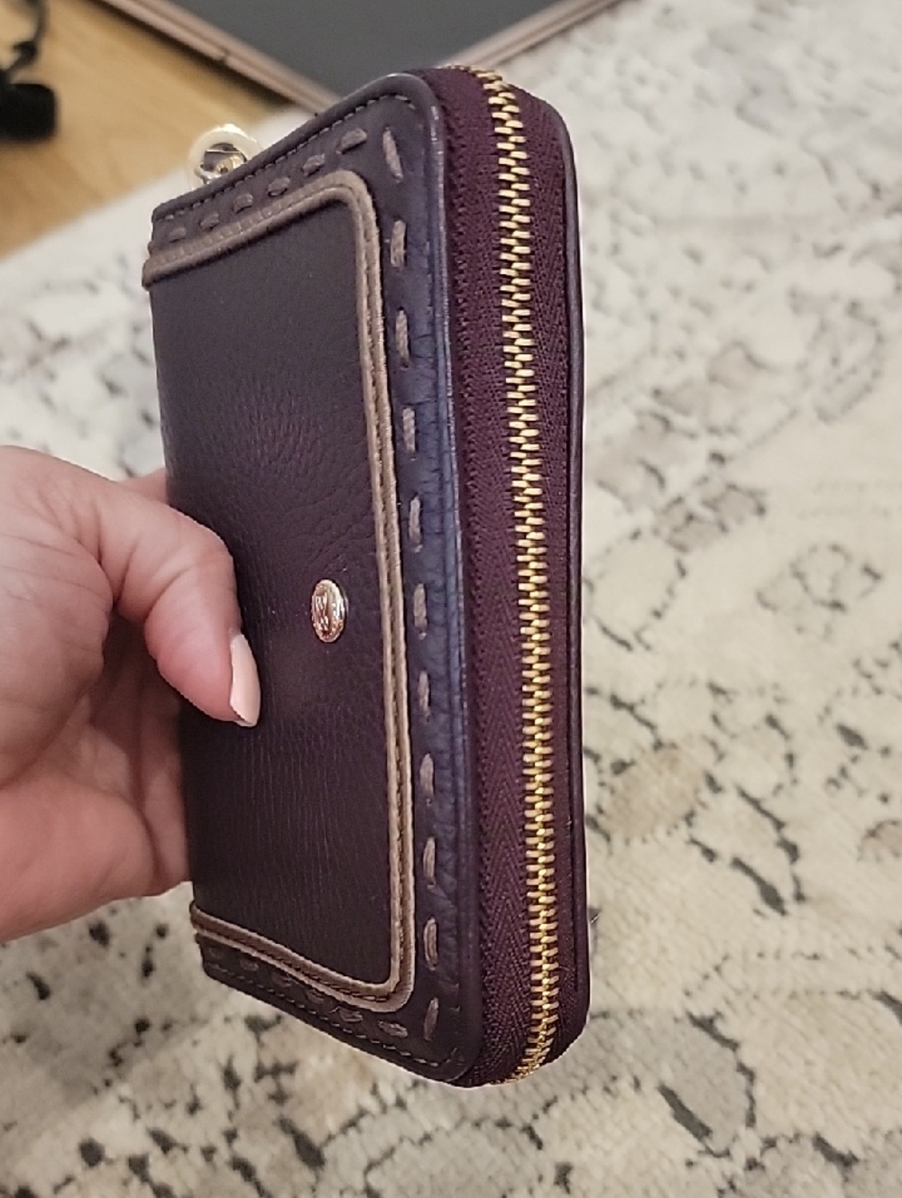 Lancel Paris Leather Wallet In The Color Raisin - Picture 9 of 16